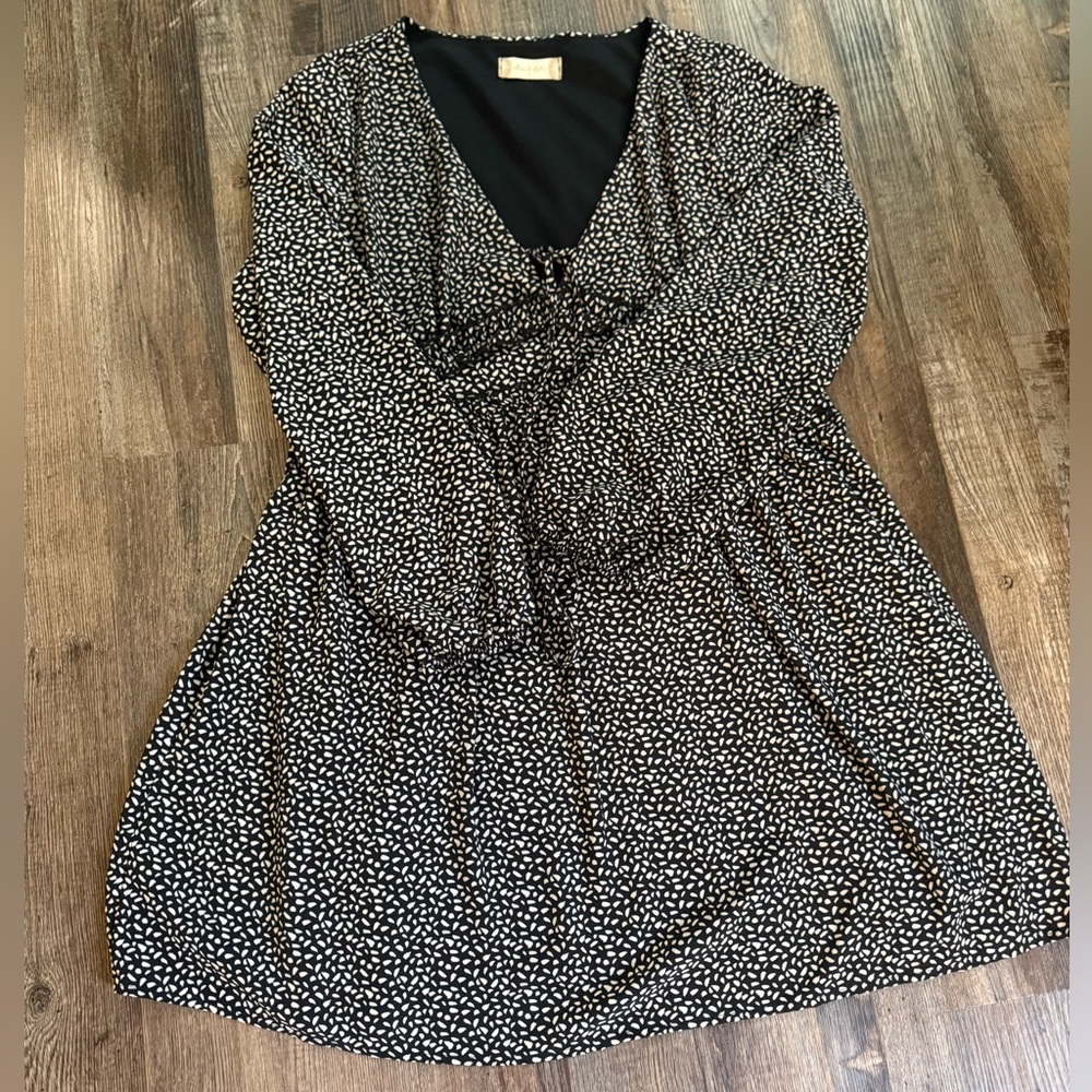 Altar'd State Black and White Long Sleeve Baby Doll Dress EUC Size Small